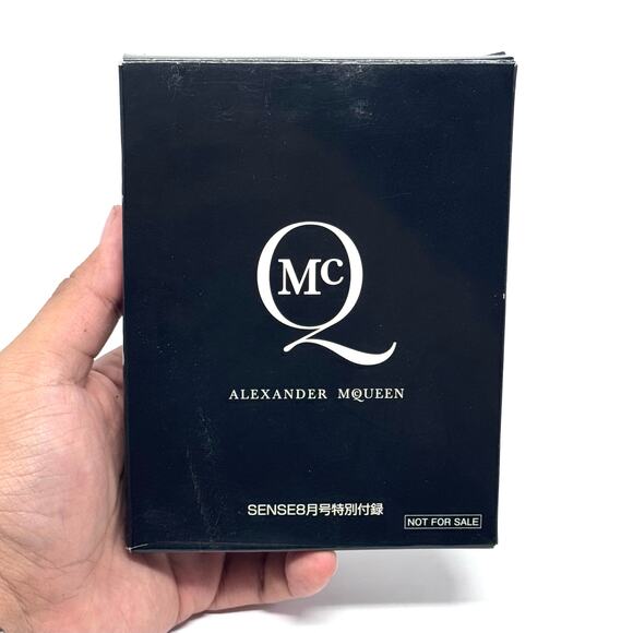 Alexander McQueen Sticky Note Set - Picture 9 of 9